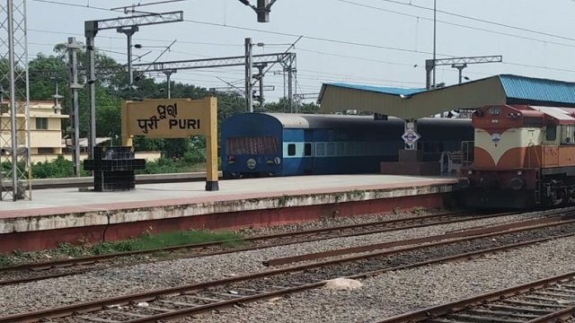 puri-railway